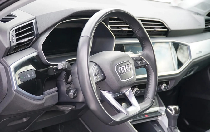 Audi Q3 cena 122800 przebieg: 98000, rok produkcji 2019 z Chęciny małe 497